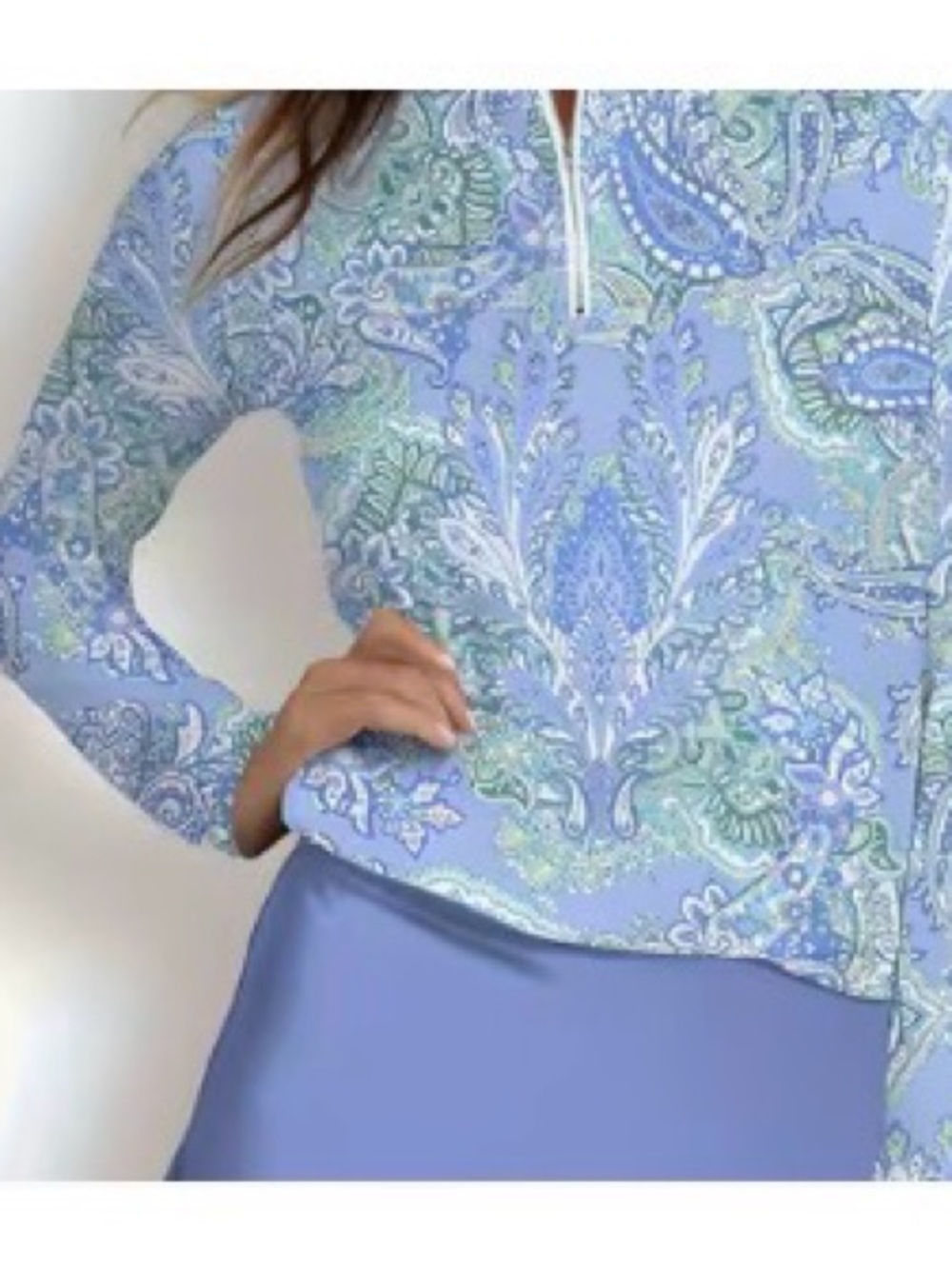 Paisley coloured half zip. Nice collar.
Size Large